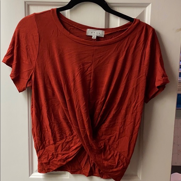 Rust colored tied top - Picture 1 of 6